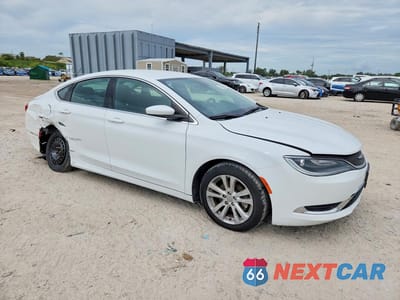 Czwarte zdjęcie samochodu z boku: 2016 CHRYSLER 200 LIMITED VIN:1C3CCCAB9GN149644 - miniatura