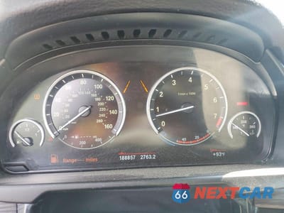 Zdjęcie 9 z 13 samochodu: 2015 BMW X5 XDRIVE35I VIN:5UXKR0C5XF0P11234 - miniatura
