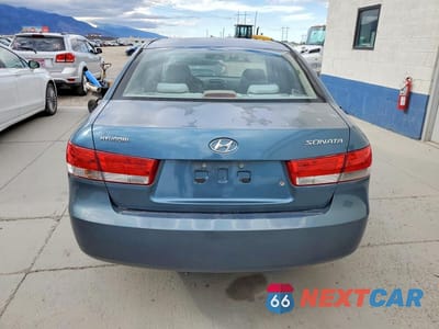 Piąte zdjęcie samochodu w środku: 2006 HYUNDAI SONATA GL VIN:KMHET46C46A074638 - miniatura