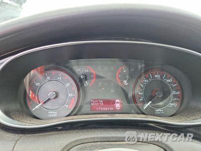 Zdjęcie 9 z 12 samochodu: 2013 DODGE DART SXT VIN:1C3CDFBA2DD318652 - miniatura