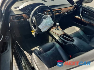 Zdjęcie 8 z 13 samochodu: 2006 BMW 325 I VIN:WBAVB13516PT26464 - miniatura