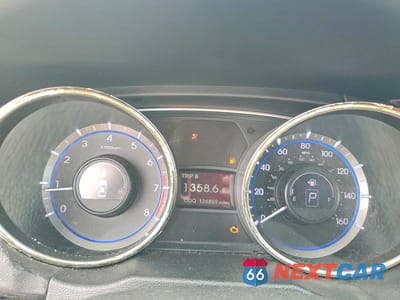 Zdjęcie 9 z 12 samochodu: 2012 HYUNDAI SONATA SE 2.0T VIN:5NPEC4AB4CH501355 - miniatura