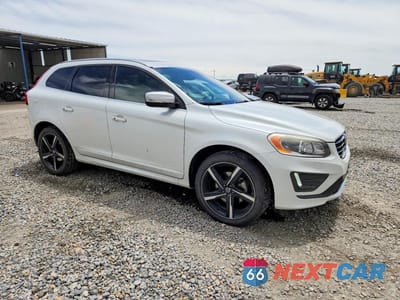 Czwarte zdjęcie samochodu z boku: 2016 VOLVO XC60 T6 R-DESIGN VIN:YV449MRP8G2874526 - miniatura