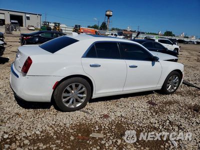 Trzecie zdjęcie samochodu z tyłu: 2020 CHRYSLER 300 LIMITED VIN:2C3CCAKG1LH142012 - miniatura