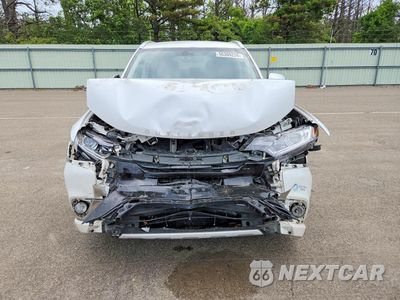 Piąte zdjęcie samochodu w środku: 2018 MITSUBISHI OUTLANDER SE VIN:JA4J24A50JZ054163 - miniatura