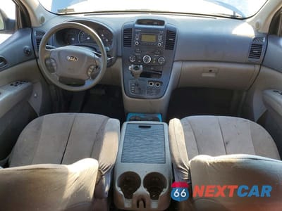 Zdjęcie 8 z 13 samochodu: 2014 KIA SEDONA LX VIN:KNDMG4C75E6538758 - miniatura