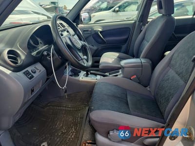 Zdjęcie 7 z 12 samochodu: 2001 TOYOTA RAV4 BASE VIN:JTEHH20V710102394 - miniatura