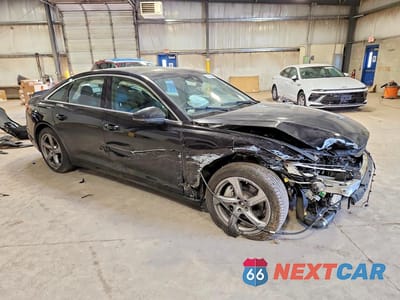 Czwarte zdjęcie samochodu z boku: 2024 AUDI A6 PREMIUM PLUS VIN:WAUE3BF23RN024002 - miniatura