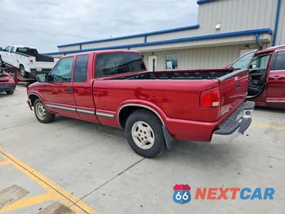 Drugie zdjęcie samochodu z przodu: 2001 CHEVROLET S TRUCK S10 VIN:1GCDT19W218112579 - miniatura