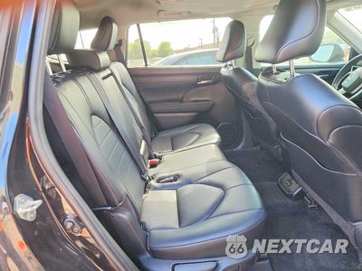 Zdjęcie 11 z 13 samochodu: 2023 TOYOTA HIGHLANDER XLE VIN:5TDKDRAH8PS037231 - miniatura