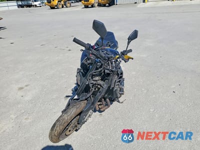 Drugie zdjęcie samochodu z przodu: 2019 YAMAHA MT09 VIN:JYARN53E8KA006215 - miniatura