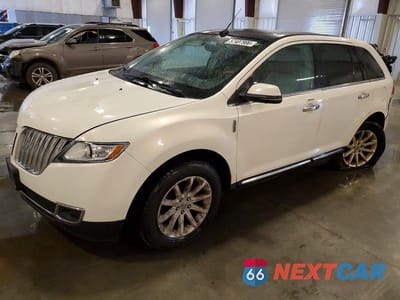 2013 LINCOLN MKX 2LMDJ8JK8DBL15890 - główne zdjęcie licytacji z USA - miniatura