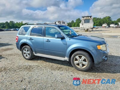 Czwarte zdjęcie samochodu z boku: 2011 FORD ESCAPE LIMITED VIN:1FMCU0EGXBKB94935 - miniatura