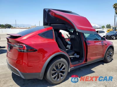 Trzecie zdjęcie samochodu z tyłu: 2023 TESLA MODEL X VIN:7SAXCBE50PF425335 - miniatura