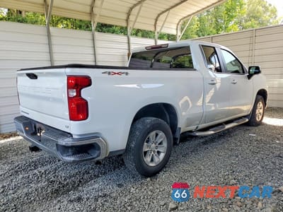 Trzecie zdjęcie samochodu z tyłu: 2021 CHEVROLET SILVERADO K1500 LT VIN:1GCRYDEDXMZ247661 - miniatura