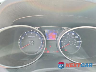 Zdjęcie 9 z 12 samochodu: 2013 HYUNDAI TUCSON GLS VIN:KM8JU3AC5DU739250 - miniatura