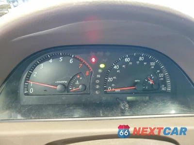 Zdjęcie 9 z 12 samochodu: 2003 TOYOTA CAMRY LE VIN:4T1BE32K13U200646 - miniatura