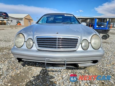 Piąte zdjęcie samochodu w środku: 2003 MERCEDES-BENZ CLK 430 VIN:WDBLK70G43T137439 - miniatura
