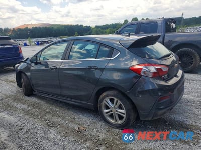 Drugie zdjęcie samochodu z przodu: 2017 CHEVROLET CRUZ LT VIN:3G1BE6SM3HS536273 - miniatura