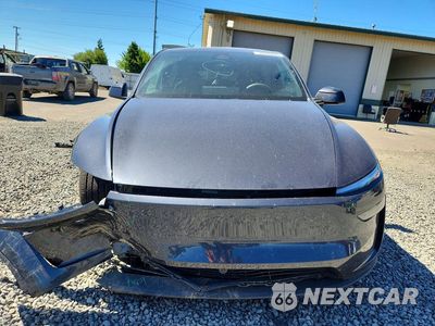 Piąte zdjęcie samochodu w środku: 2026 TESLA MODEL Y VIN:7SAYGDEE2TF583111 - miniatura