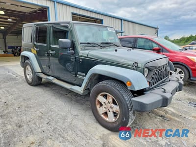 Czwarte zdjęcie samochodu z boku: 2011 JEEP WRANGLER UNLIMITED SPORT VIN:1J4BA3H15BL510781 - miniatura