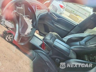 Zdjęcie 8 z 12 samochodu: 2016 TESLA MODEL X VIN:5YJXCAE46GFS02683 - miniatura