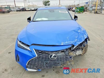 Piąte zdjęcie samochodu w środku: 2021 LEXUS IS 300 VIN:JTHCA1D24M5112965 - miniatura