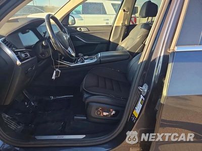 Piąte zdjęcie samochodu w środku: 2019 BMW X7 XDRIVE50I VIN:5UXCX4C53KLS35998 - miniatura