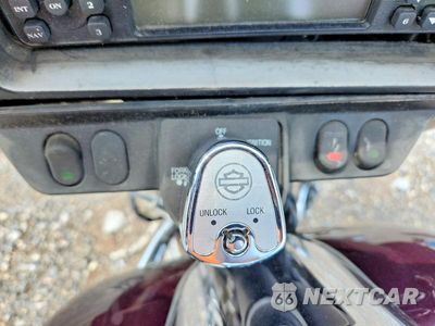 Zdjęcie 8 z 10 samochodu: 2006 HARLEY-DAVIDSON FLHTCI VIN:1HD1FFW176Y633609 - miniatura
