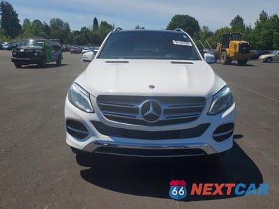 Piąte zdjęcie samochodu w środku: 2017 MERCEDES-BENZ GLE 350 4MATIC VIN:4JGDA5HB5HA991201 - miniatura