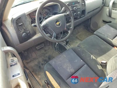 Zdjęcie 8 z 12 samochodu: 2011 CHEVROLET SILVERADO K1500 VIN:1GCNKPE04BZ358993 - miniatura