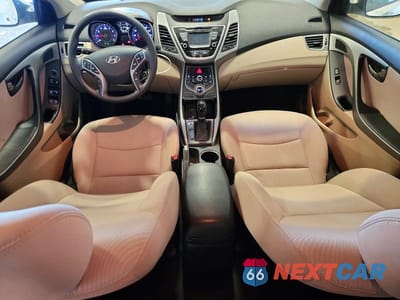 Zdjęcie 8 z 12 samochodu: 2016 HYUNDAI ELANTRA SE VIN:5NPDH4AEXGH788696 - miniatura