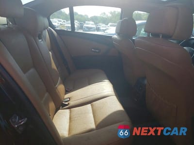 Zdjęcie 10 z 12 samochodu: 2010 BMW 528 XI VIN:WBANV1C58AC445121 - miniatura