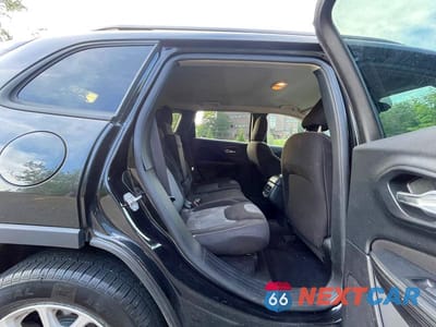 Zdjęcie 6 z 13 samochodu: 2016 JEEP CHEROKEE SPORT VIN:1C4PJMAS2GW220671 - miniatura