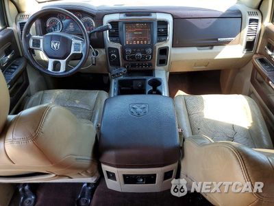 Zdjęcie 8 z 12 samochodu: 2015 RAM 3500 LARAMIE 4WD 6.7L 6C TDSL VIN:3C63RRJL9FG550373 - miniatura