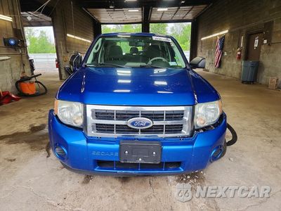 Piąte zdjęcie samochodu w środku: 2011 FORD ESCAPE XLS VIN:1FMCU0C77BKB72202 - miniatura