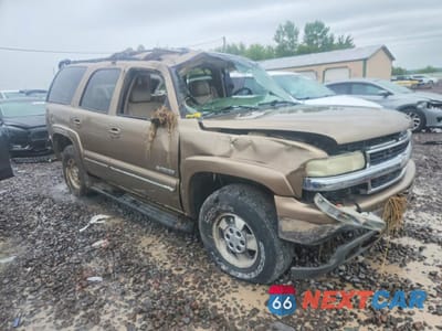 Czwarte zdjęcie samochodu z boku: 2003 CHEVROLET TAHOE K1500 VIN:1GNEK13ZX3J256992 - miniatura