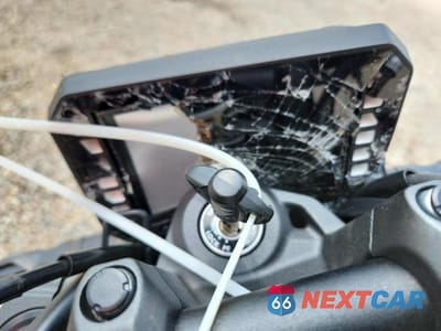 Zdjęcie 7 z 9 samochodu: 2024 SUZUKI GSX800 R VIN:JS1EM11B0R7101442 - miniatura
