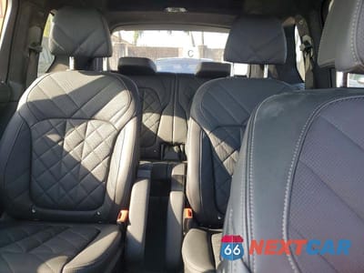 Zdjęcie 10 z 13 samochodu: 2025 BMW X7 XDRIVE40I VIN:5UX23EM09S9W48991 - miniatura