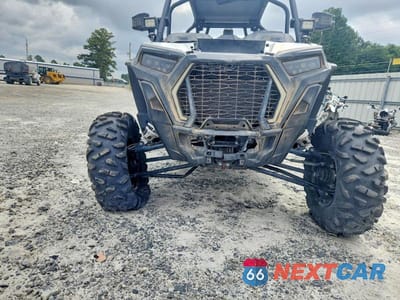Zdjęcie 9 z 10 samochodu: 2019 POLARIS RZR XP 4 TURBO EPS VIN:3NSVFE922KF581509 - miniatura