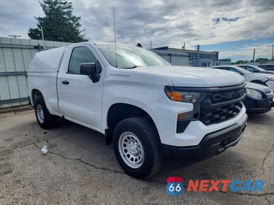Czwarte zdjęcie samochodu z boku: 2023 CHEVROLET SILVERADO C1500 VIN:3GCNAAEK5PG350930 - miniatura