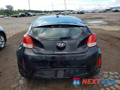 Zdjęcie 6 z 12 samochodu: 2016 HYUNDAI VELOSTER BASE VIN:KMHTC6AD5GU295121 - miniatura