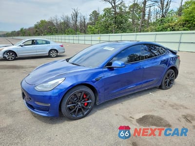 2021 TESLA MODEL 3 5YJ3E1EC9MF870487 - główne zdjęcie licytacji z USA - miniatura