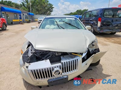 Piąte zdjęcie samochodu w środku: 2008 MERCURY MILAN PREMIER VIN:3MEHM02148R645774 - miniatura