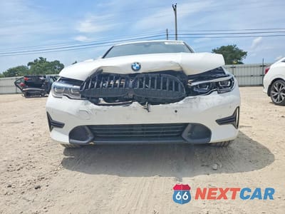 Piąte zdjęcie samochodu w środku: 2019 BMW 330XI VIN:WBA5R7C51KFH26980 - miniatura