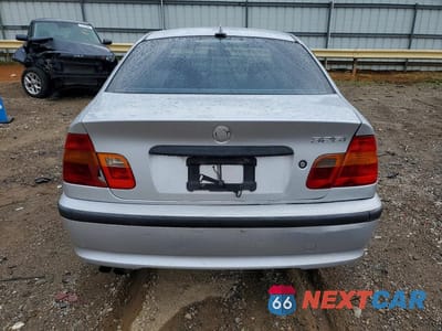 Zdjęcie 6 z 12 samochodu: 2005 BMW 325 I VIN:WBAEV33435KW16940 - miniatura