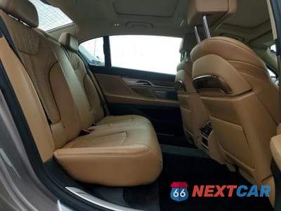 Zdjęcie 10 z 12 samochodu: 2017 BMW 750 XI VIN:WBA7F2C52HG421878 - miniatura
