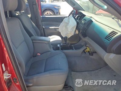 Zdjęcie 7 z 12 samochodu: 2005 TOYOTA TACOMA ACCESS CAB VIN:5TEUU42N25Z112120 - miniatura