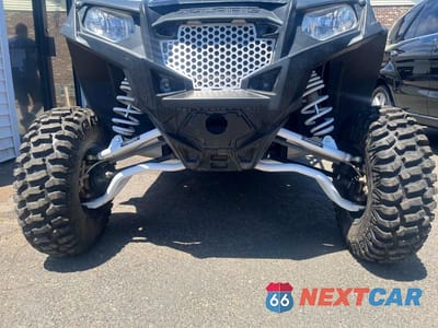 Zdjęcie 6 z 15 samochodu: 2014 POLARIS RZR VIN:4XAXE7EAXEF270052 - miniatura