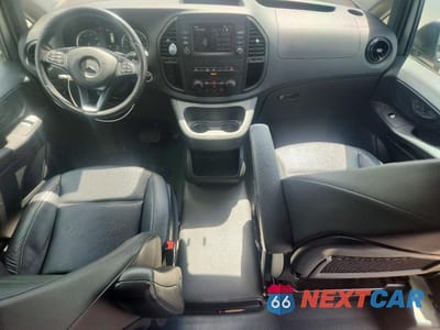Zdjęcie 8 z 12 samochodu: 2021 MERCEDES-BENZ METRIS VIN:W1WV0FEY9M3913078 - miniatura